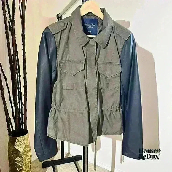 American Eagle Outfitters Quilted Army Green Jacket - Picture 4 of 4